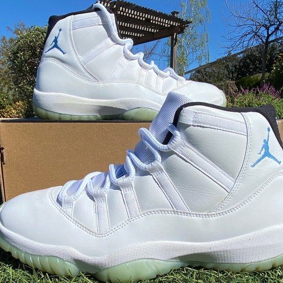 Jordan 11 Legend Blue - Picture 1 of 10